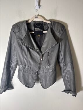 The Fillmore Greenish Gray Long Sleeve Faux Leather Zip Up Jacket Sz XS